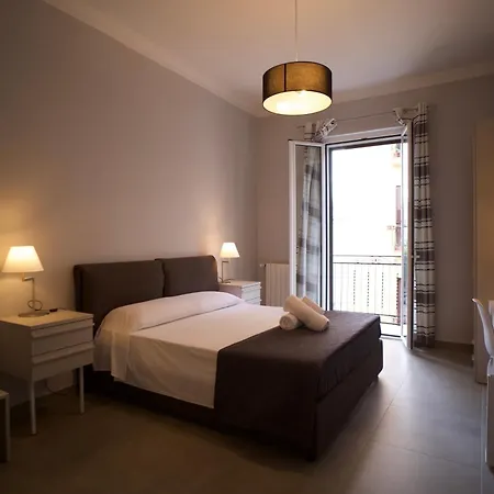 Donna Franca Rooms&suite * Palermo